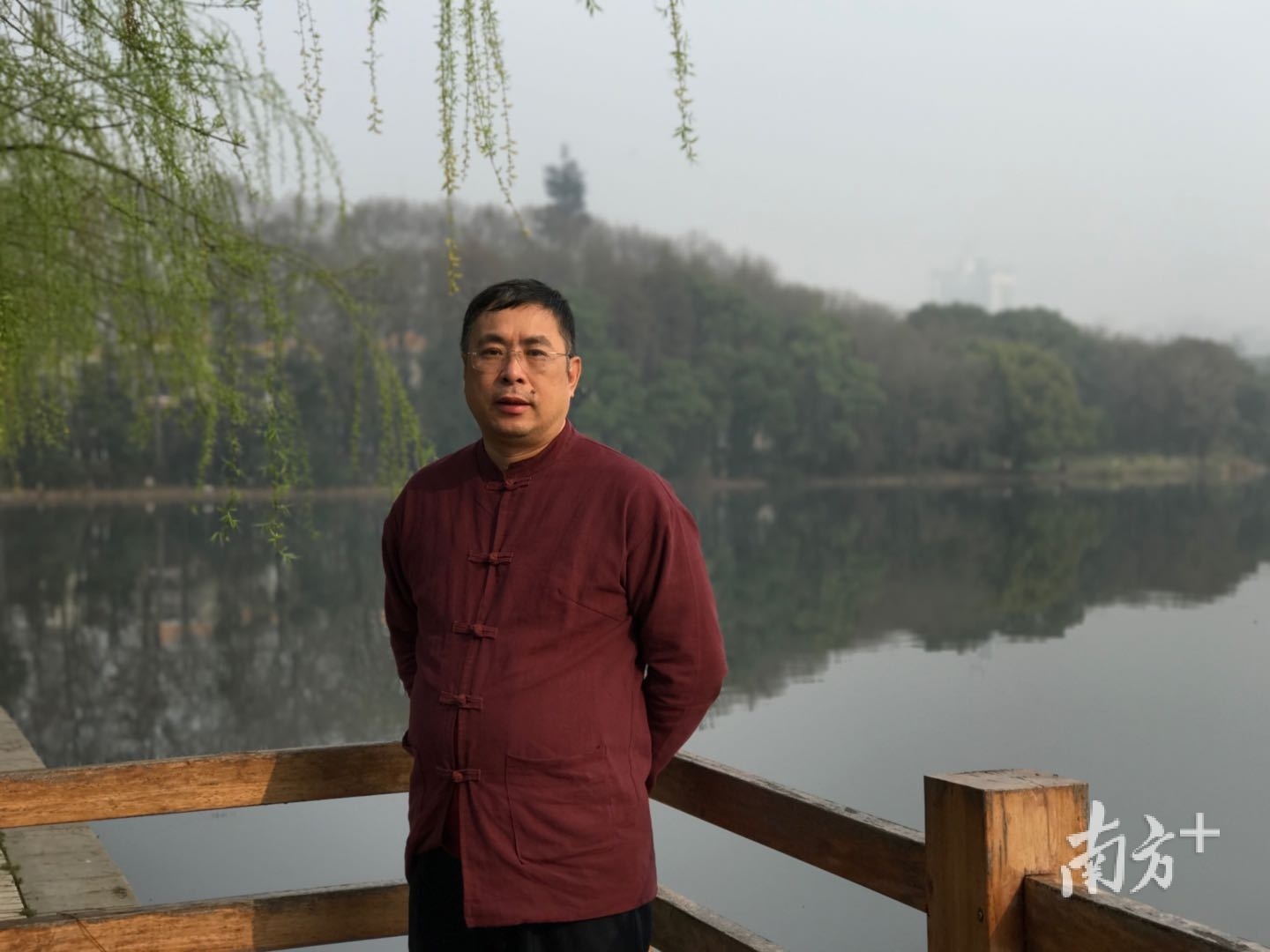 东莞市茶文化促进会会长梁海潜