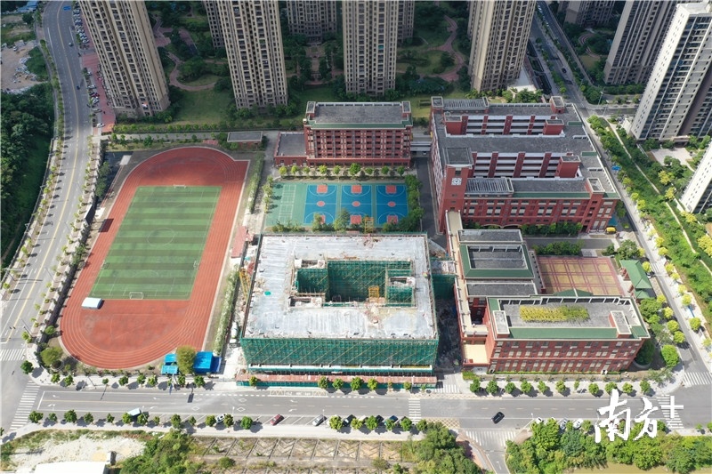 范罗冈小学滨江校区。 范罗冈小学滨江校区。