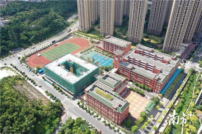 范罗冈小学滨江校区。 范罗冈小学滨江校区。