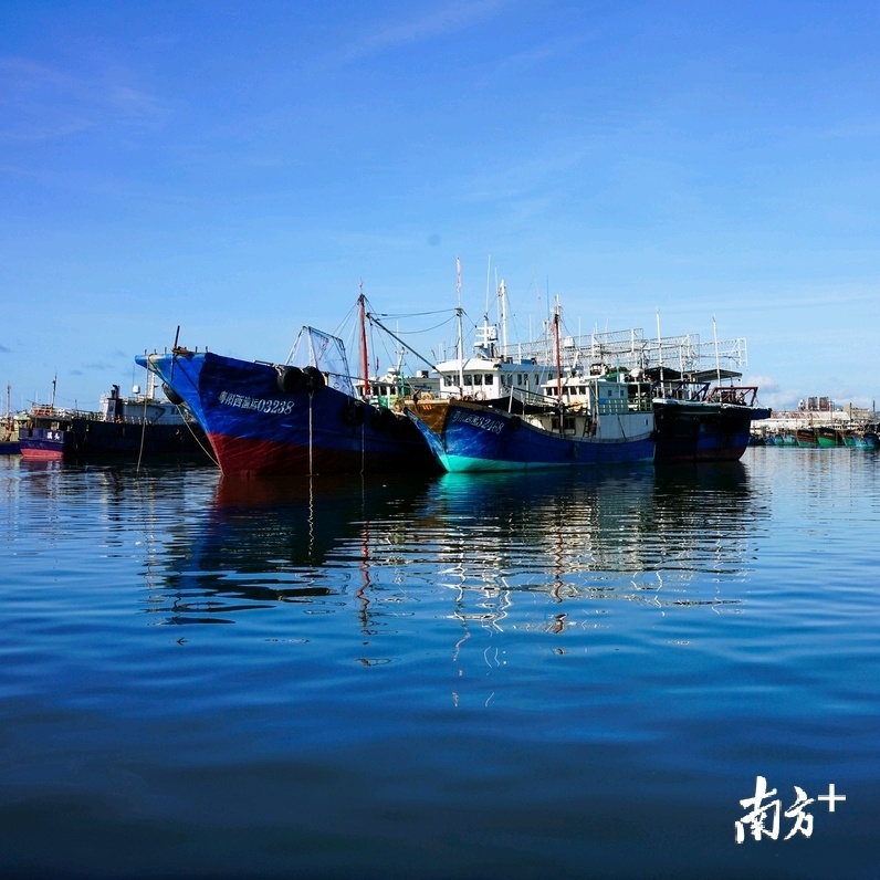 阳江瞬间溪头渔港惊艳阳江蓝