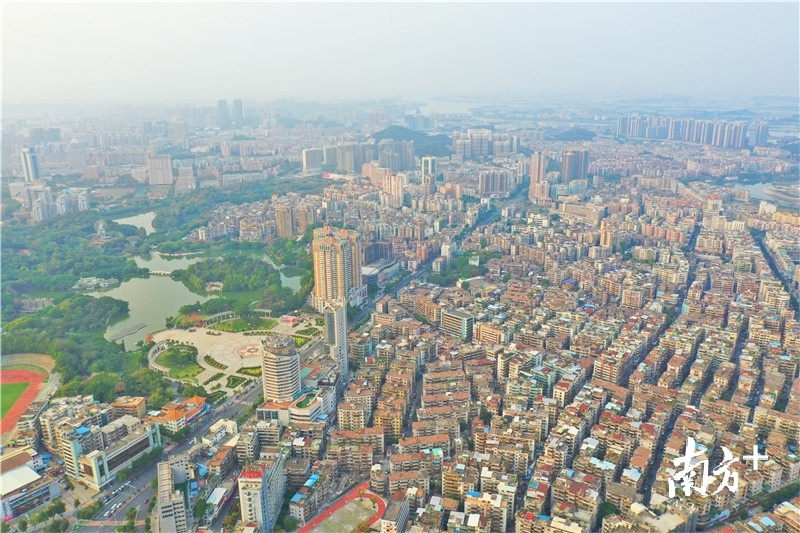 蓬江老城区城市风貌。杨兴乐 摄 蓬江老城区城市风貌。杨兴乐 摄