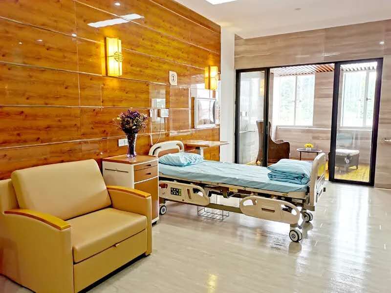 老年病科病房依据老年人生活习惯、适老化需求等进行设计装潢。