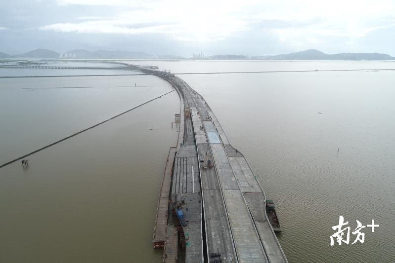 鹤港高速白藤河特大桥主体工程 鹤港高速白藤河特大桥主体工程