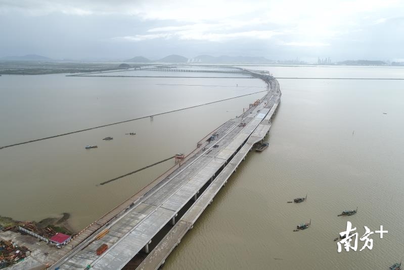 鹤港高速白藤河特大桥主体工程 鹤港高速白藤河特大桥主体工程