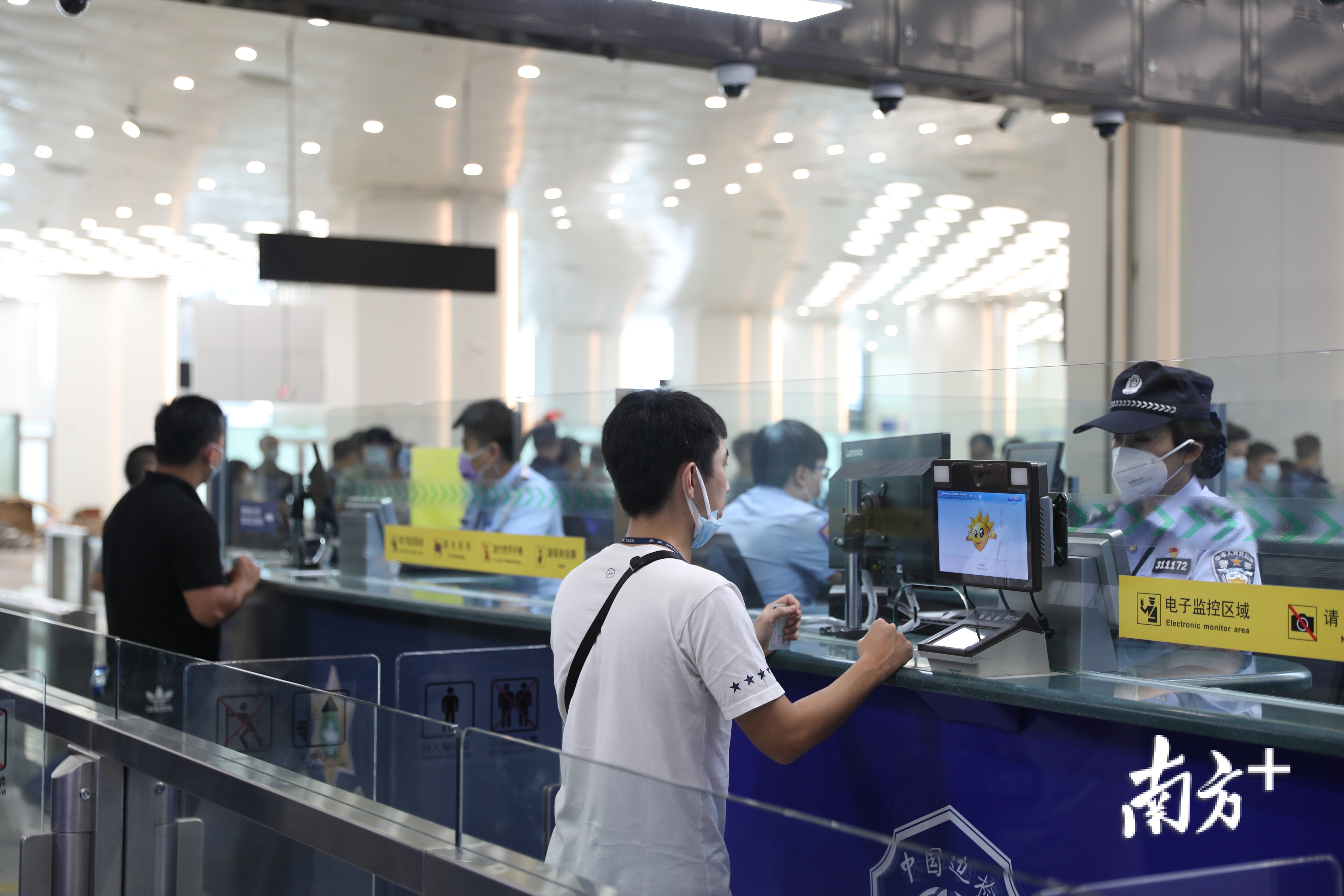 新横琴口岸旅检大厅通关压力测试