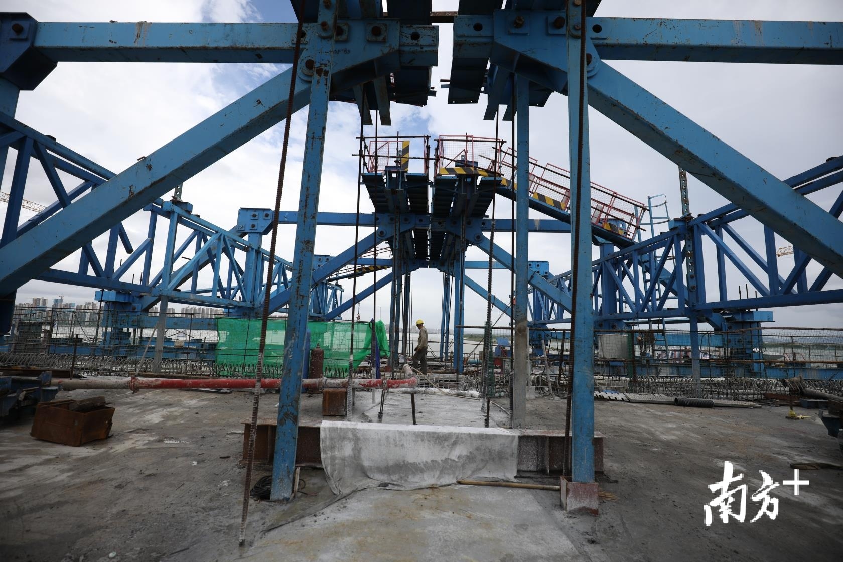 鹤港高速白藤河特大桥主体工程 鹤港高速白藤河特大桥主体工程