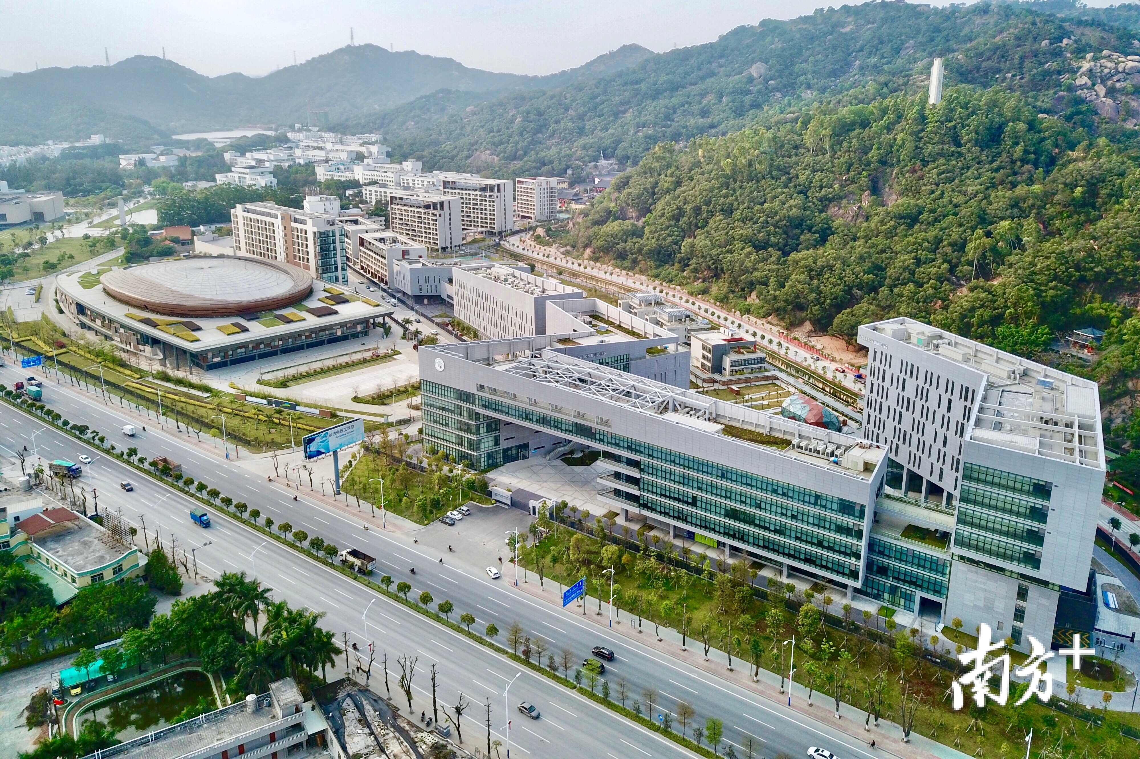 汕头大学与广东以色列理工学院。杨立轩 摄