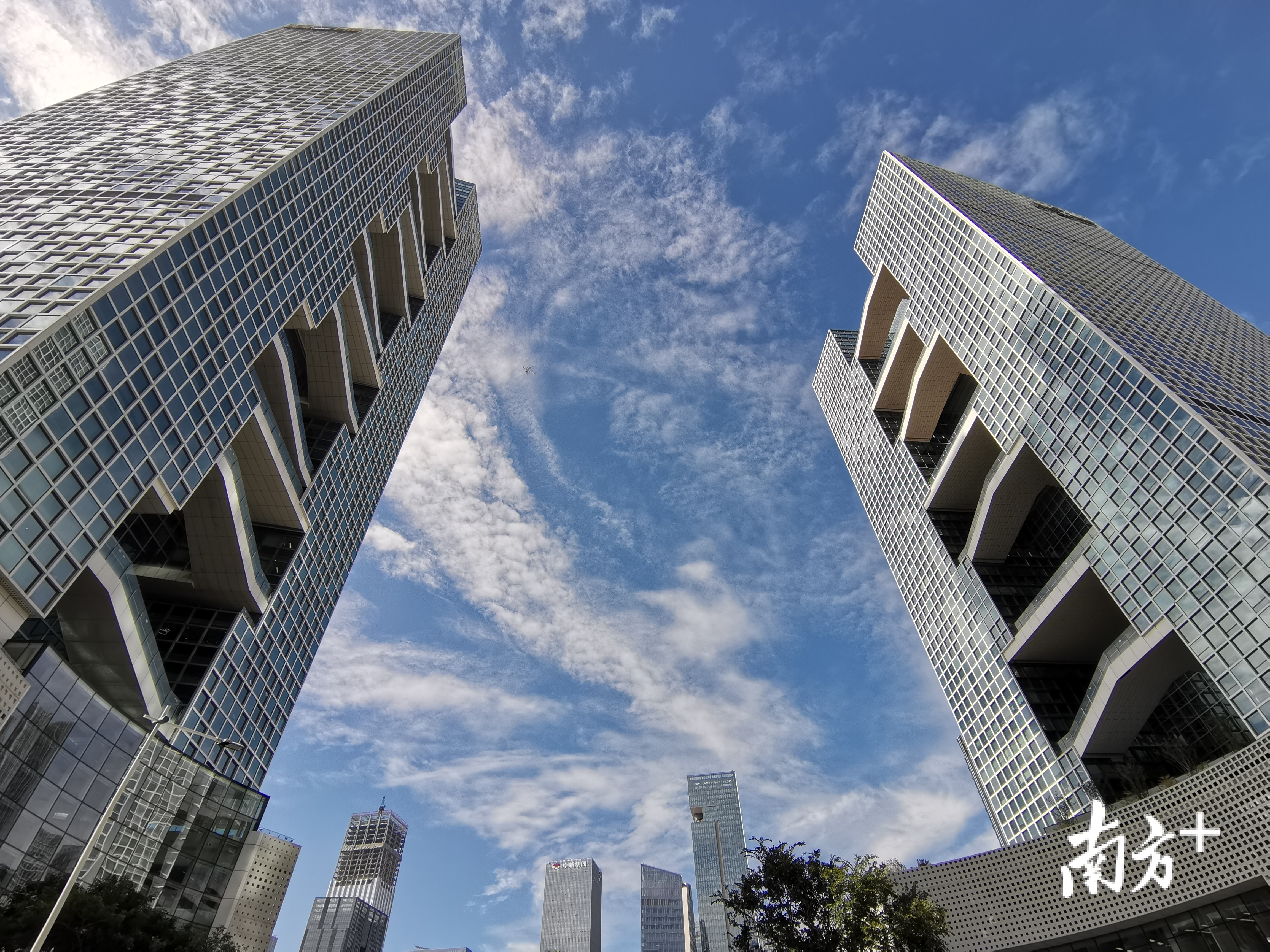 粤海街道产业楼宇林立，产业园区聚集。熊程摄
