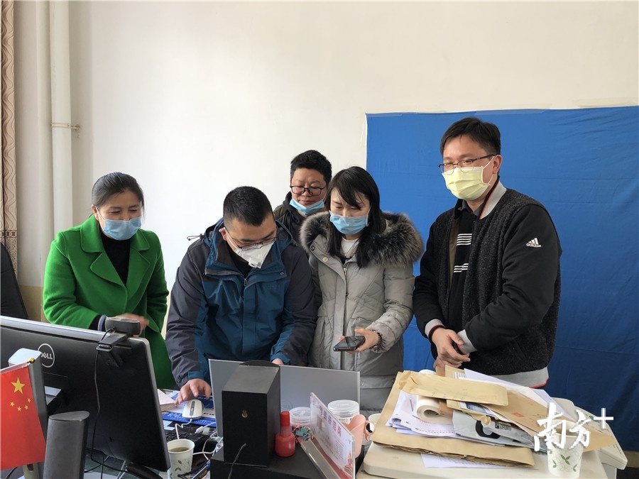 开展教研公开课