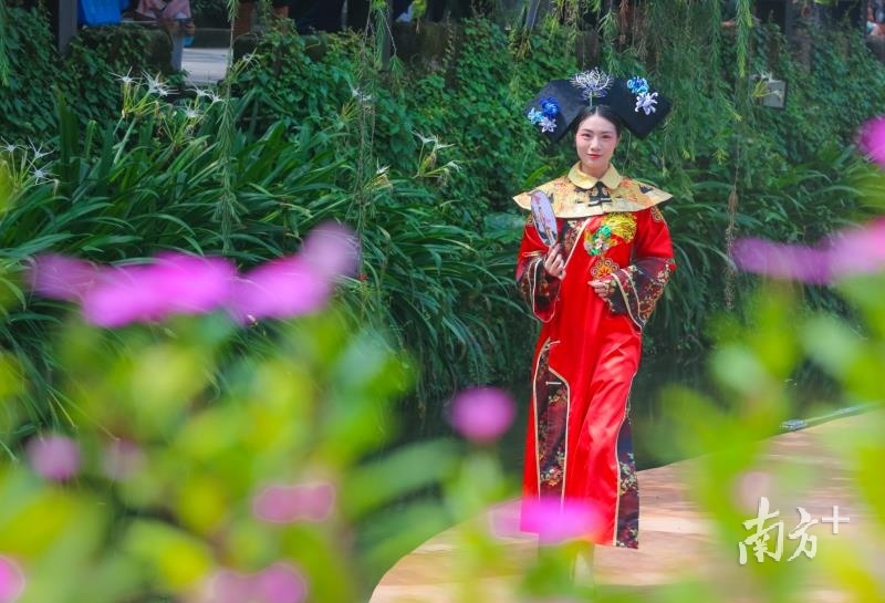 中国传统服饰秀