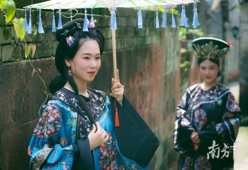 中国传统服饰秀