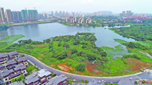  共青湖公园位于市区共青湖水库及周边地区。李向东摄