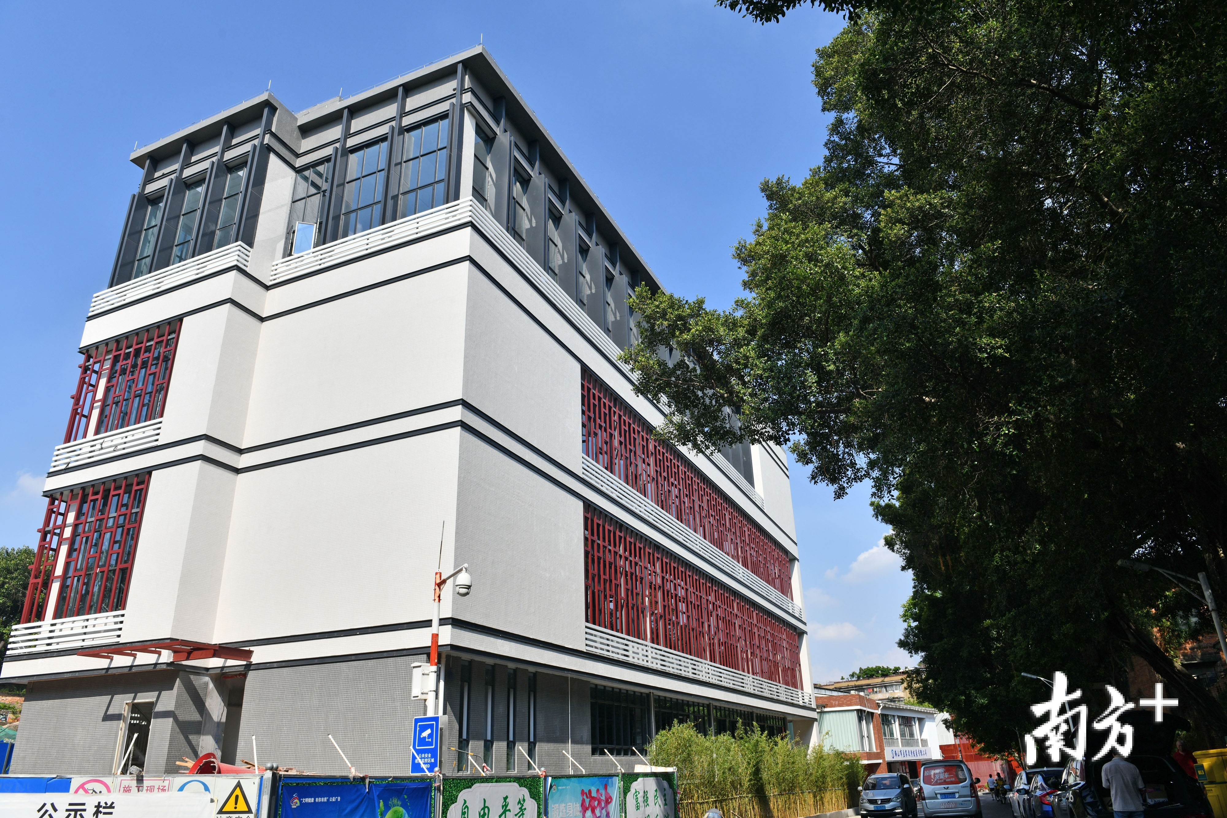 佛山软件产业园部分大楼已完成改造。南方日报记者 戴嘉信 摄