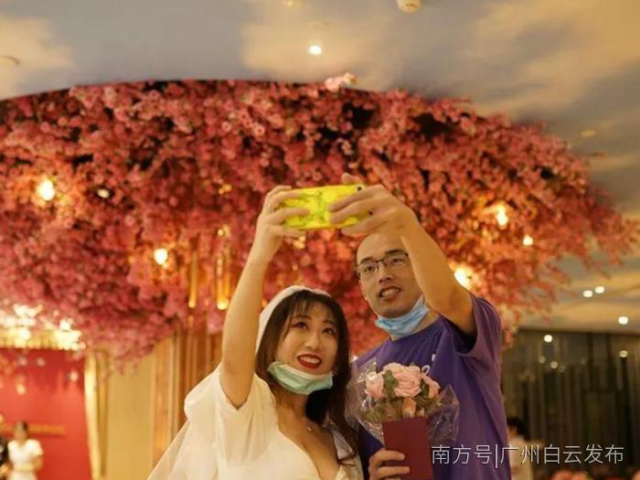 有点甜!白云近百对新人情定七夕