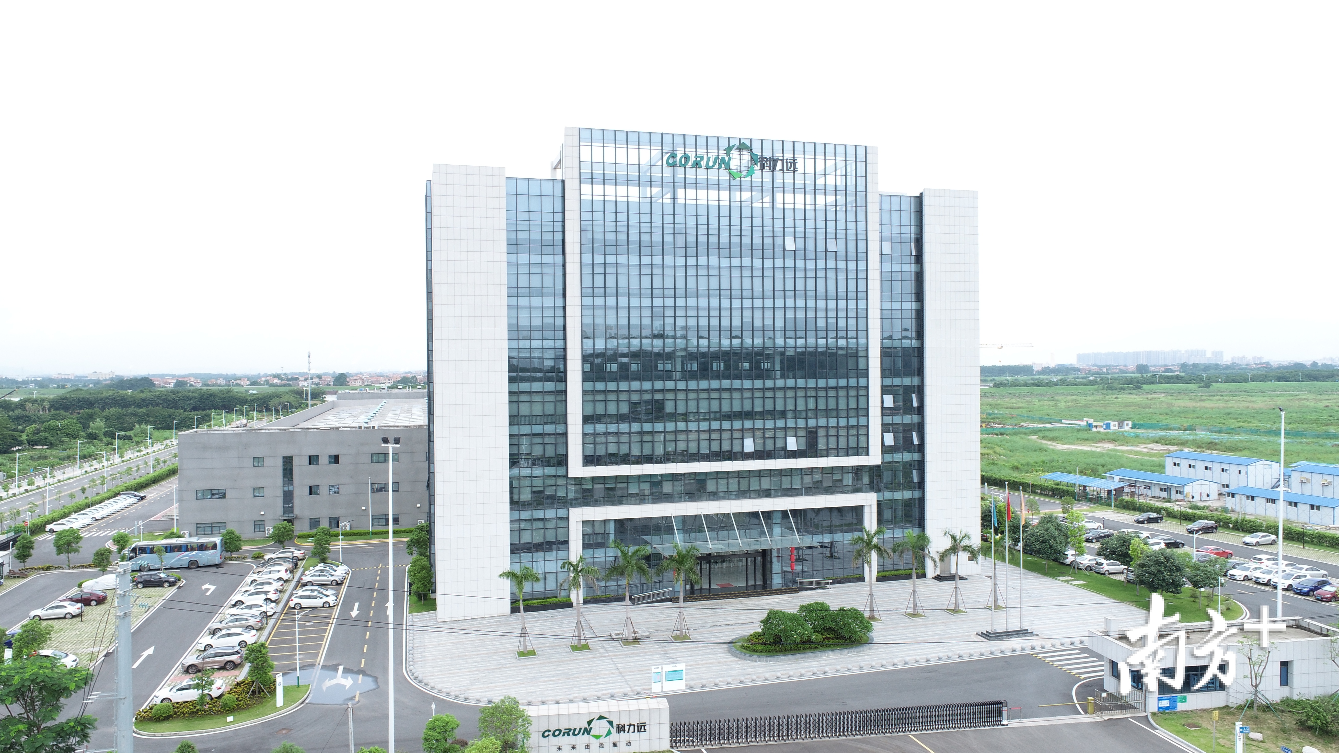 绿岛湖片区良好的环境吸引了科力远等龙头企业投资百亿元抢滩布局。