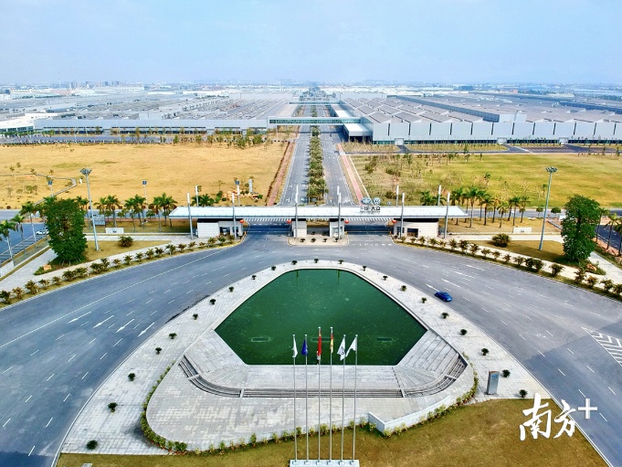 一汽-大众佛山分公司正门。