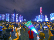 40年奋斗：为了人民，永不停步