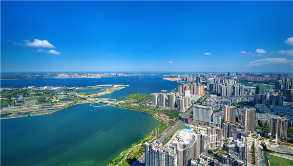 蓄势待发的湛江正逐渐发展成为投资洼地、开放高地、发展宝地。 记者 郎树臣 摄