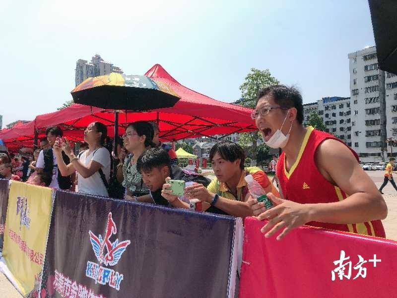 2020广东省（韶关·始兴）自由式轮滑公开赛现场。