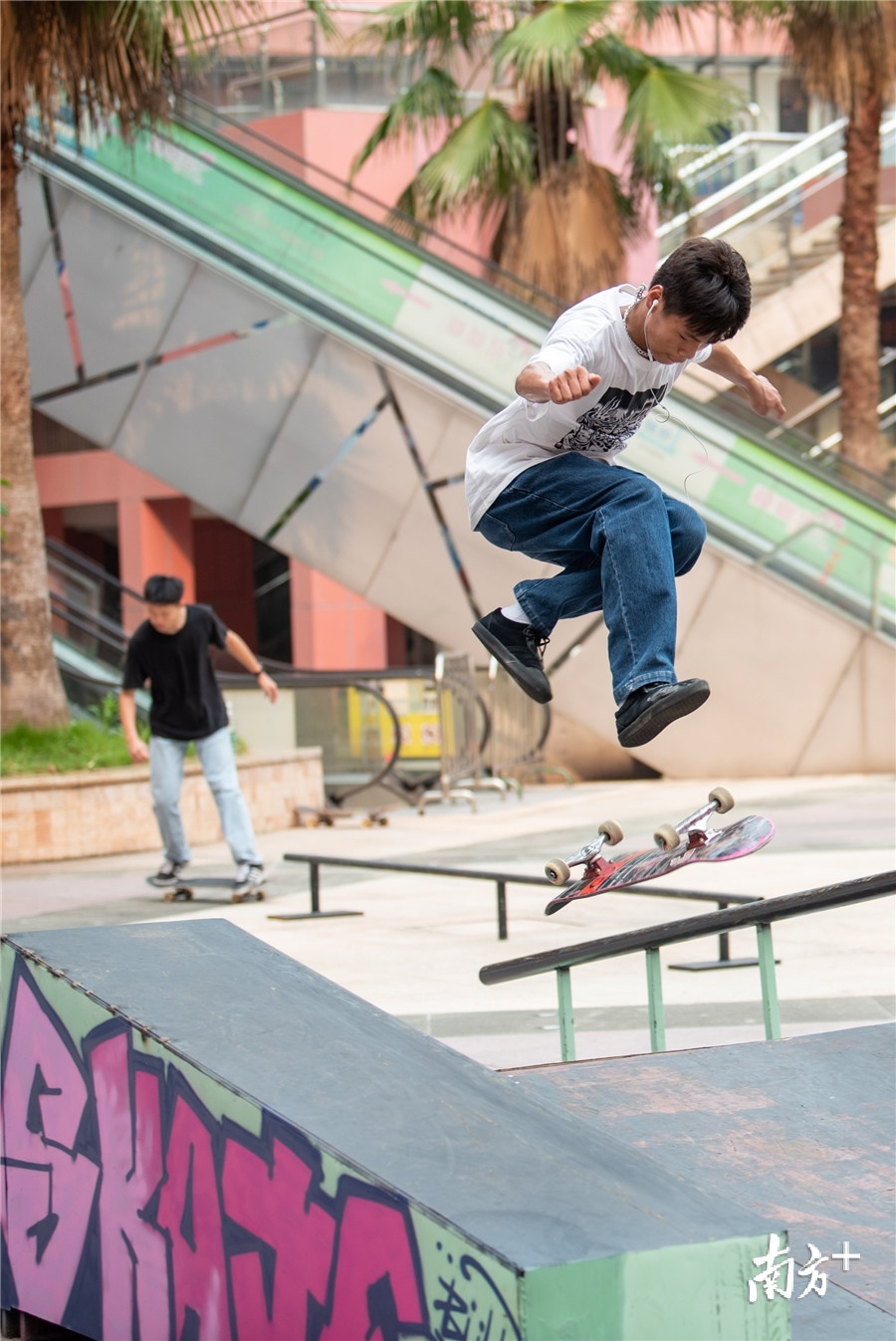 视频东莞这场滑板嘉年华太燃了