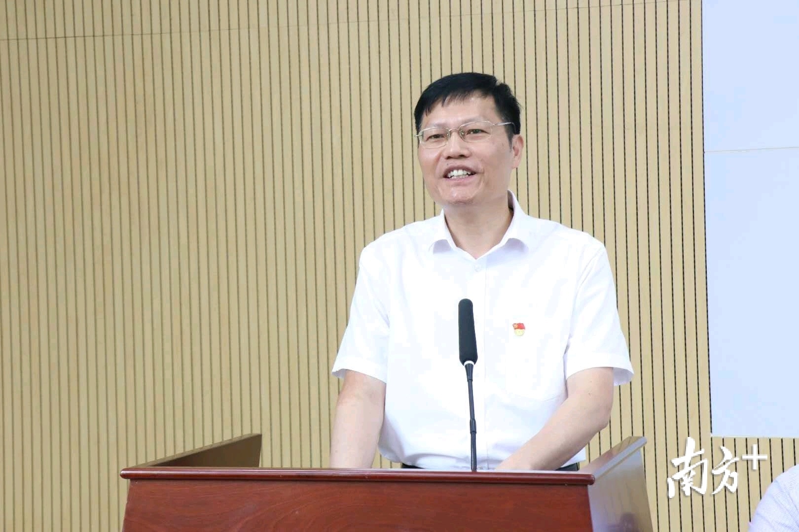 赵才勇强调,要学用结合,以上级思想指导学院建设发展,积极主动谋划