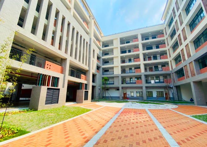 平洲中心小学。来源：“南海桂城”南方号