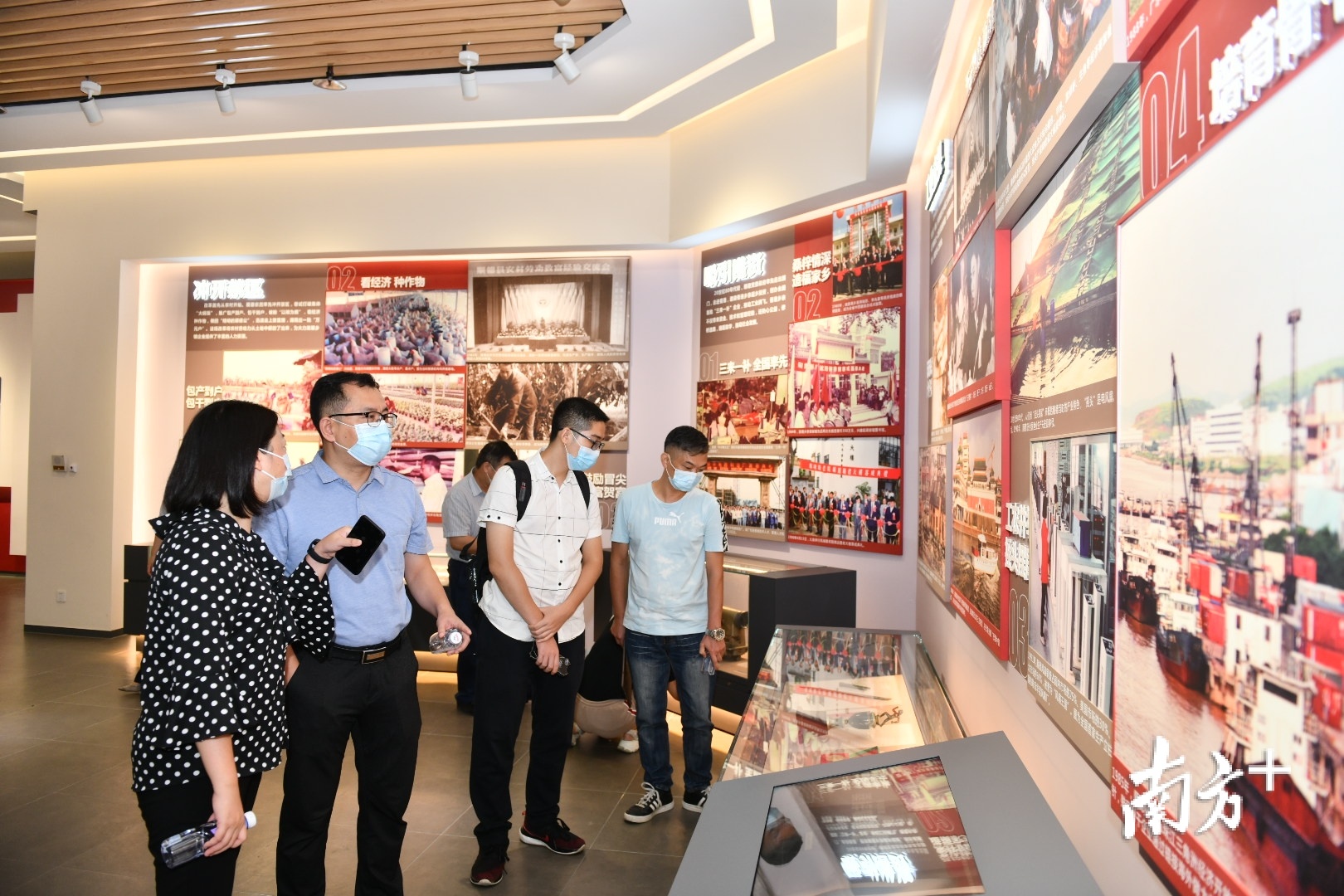 顺德发展成就展览分四个历史时期展示顺德迈向社会主义现代化的探索。