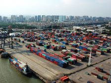 特区40年轮丨1997：因港而兴,提升能级融入全球产业链