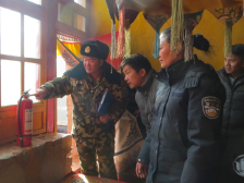 广东“蓝朋友”援藏，他说“要到最艰苦的地方”