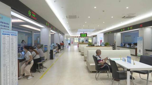 工作|市行政服务中心：提供优质高效服务 助力文明城市创建