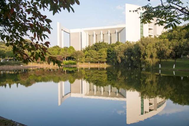 大学城|为什么番禺街坊最近都去环湖郊游？靓图曝光后，是心动的感觉了！