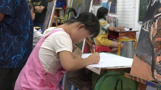 油画|番禺故事丨艺术，为特殊“天使”插上飞翔的翅膀