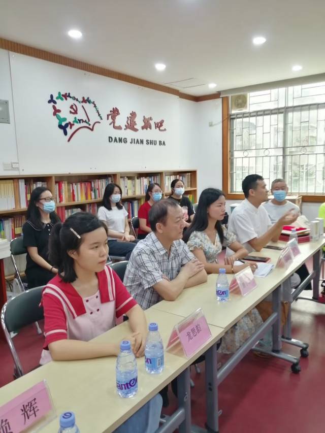 作家|宝安本土作家深入社区 与居民面对面交流
