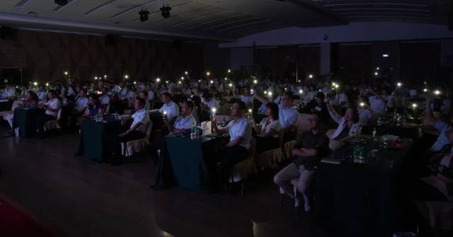 讲师|启新前行，不负芳华丨这个教师节，新明珠奏响讲师华美乐章！