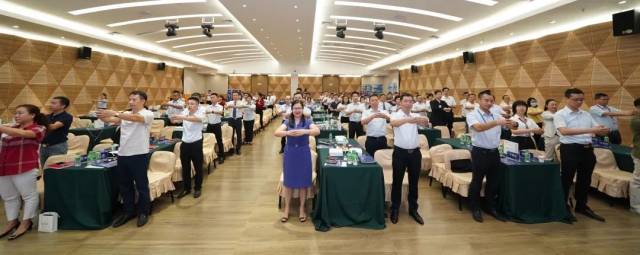 讲师|启新前行，不负芳华丨这个教师节，新明珠奏响讲师华美乐章！