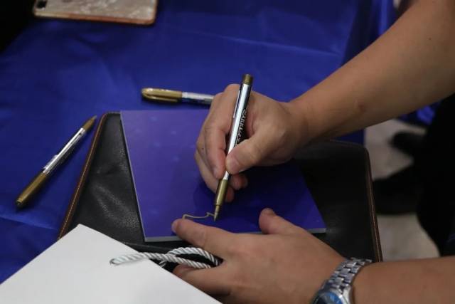 讲师|启新前行，不负芳华丨这个教师节，新明珠奏响讲师华美乐章！