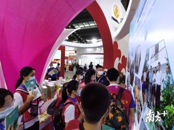 滚动 | 走读深圳看40年巨变，小记者慈展会采访实践活动来了