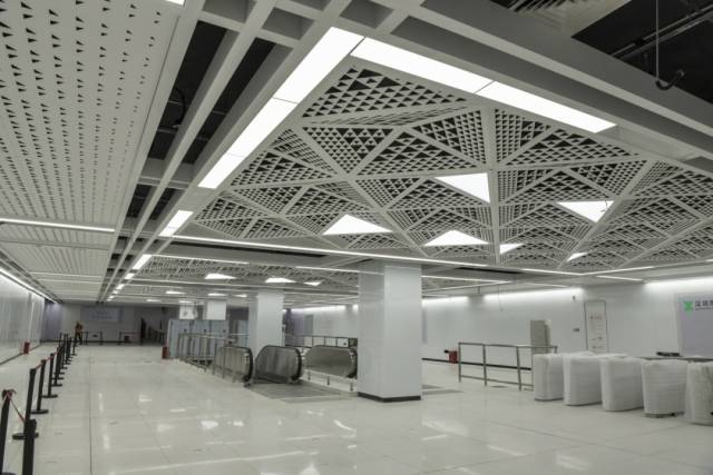 ＜＜＜|大湾区科创大赛特约·南方+早班车 |“嫦娥五号”预计年底前发射