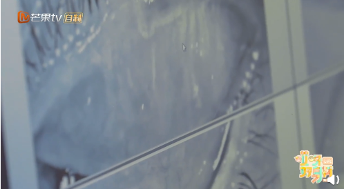 眼睛|【警惕】“三十岁的杨迪五十岁的眼睛,有点吓人!”网友直呼不敢做这事了