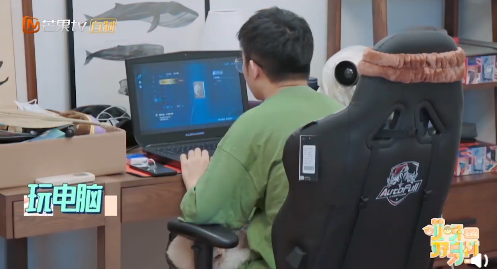 眼睛|【警惕】“三十岁的杨迪五十岁的眼睛,有点吓人!”网友直呼不敢做这事了