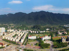 喻晓坤：以“健康+文旅”打造“两山”理论示范样板｜区委全会