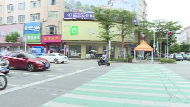 交通|【创文曝光台】乱闯红灯 危及生命