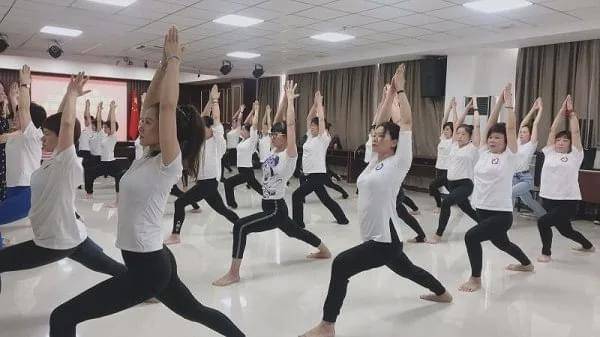 健身|龙湖区举办2020年健身瑜伽三级社会指导员培训班
