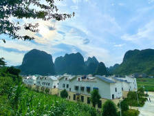 视频|“长寿乡”注入“深”活力：石漠化贫困县长出致富产业林