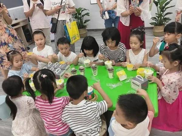 阅读|开启悦读之旅丨龙湖图书馆小荷故事会获读者点赞