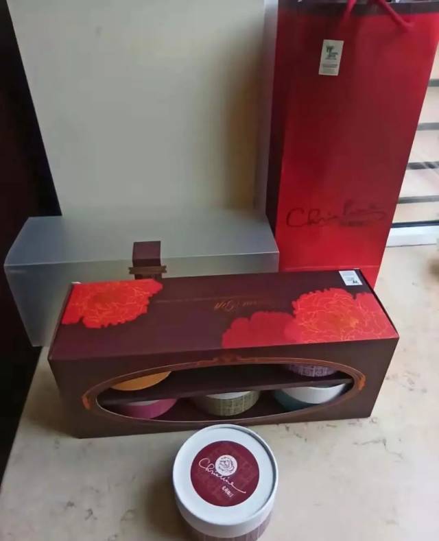 月饼|惊呆！月饼放10年，不长毛不发霉！是因为防腐剂吗？结果竟是...