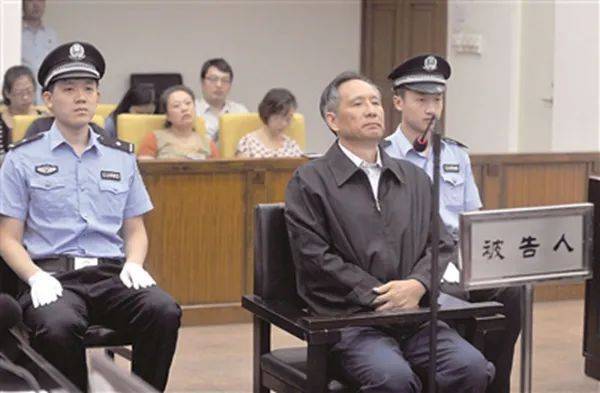 境外|中纪委点名曲婉婷母亲案！