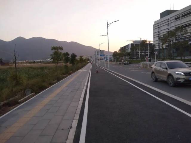 出行|在这里上学，出行安全指数也忒高了！