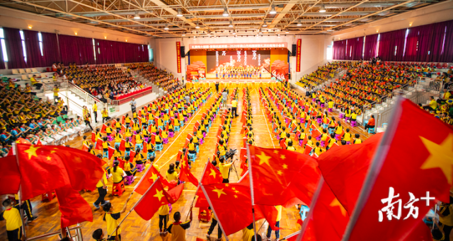 祖国|多图｜今天，南海九江这所学校的学生这样礼赞祖国