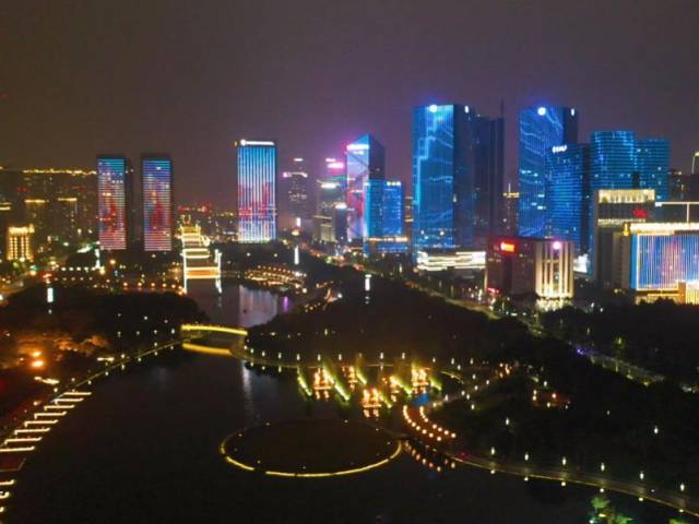 灯灯灯灯~佛山夜空，靓爆！